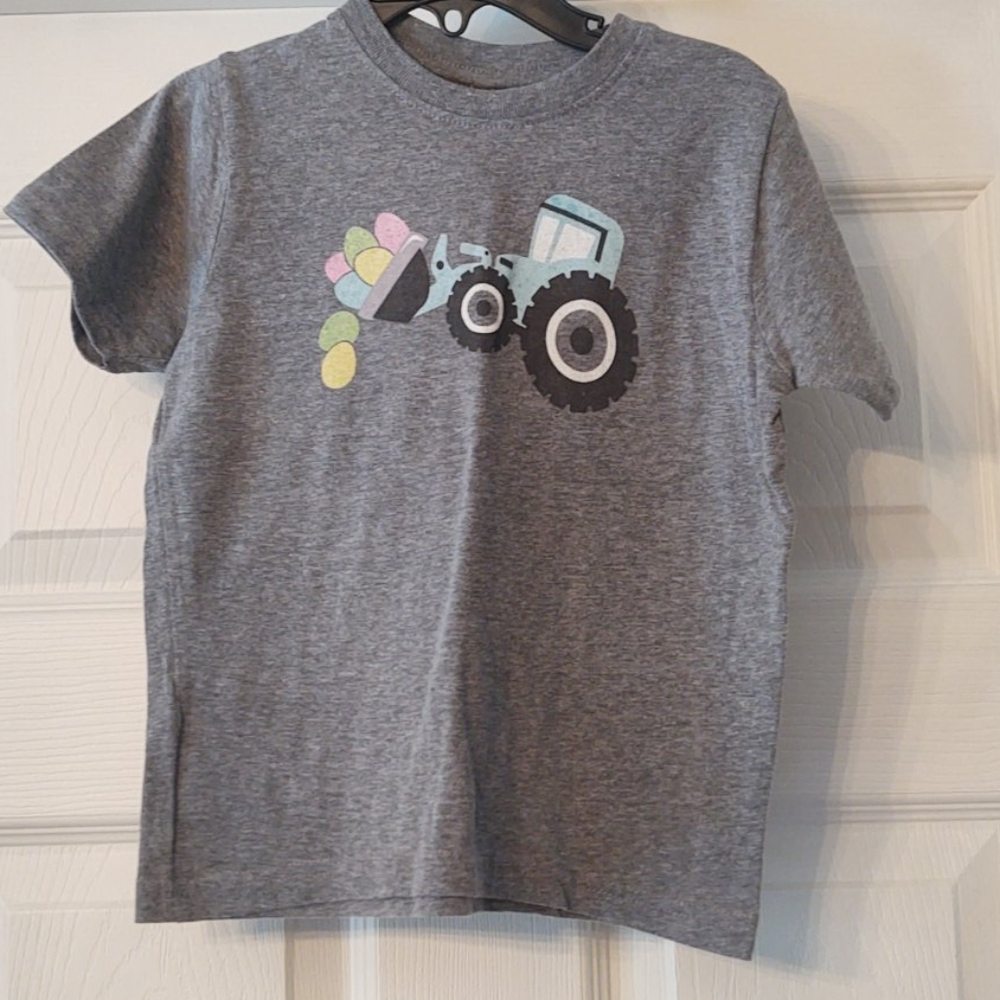 Little boys tractor easter tee. Size 4.